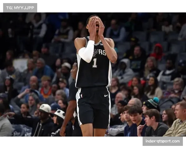 文班亚马扣篮霸气尽显，马刺新核天赋引期待